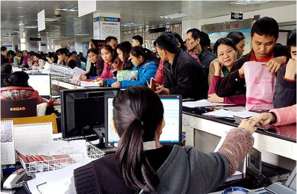 吉林公积金离职封存后还可以提取出来吗？需要收费吗？